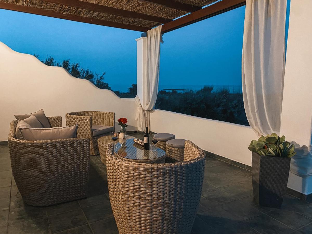 Luxury 3Br Sunrise Villa , Seaside Gyrismata Skyros Exterior photo